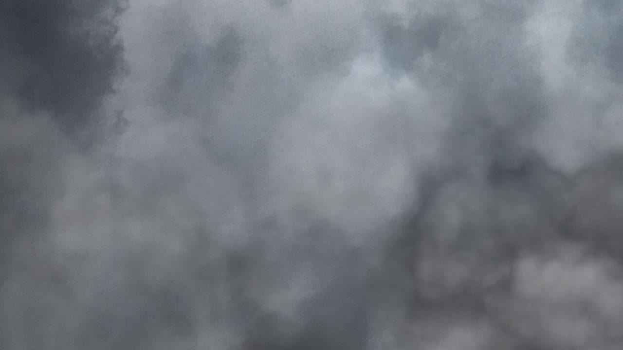 폭풍우의 하늘, 어두운 하늘에서 번개