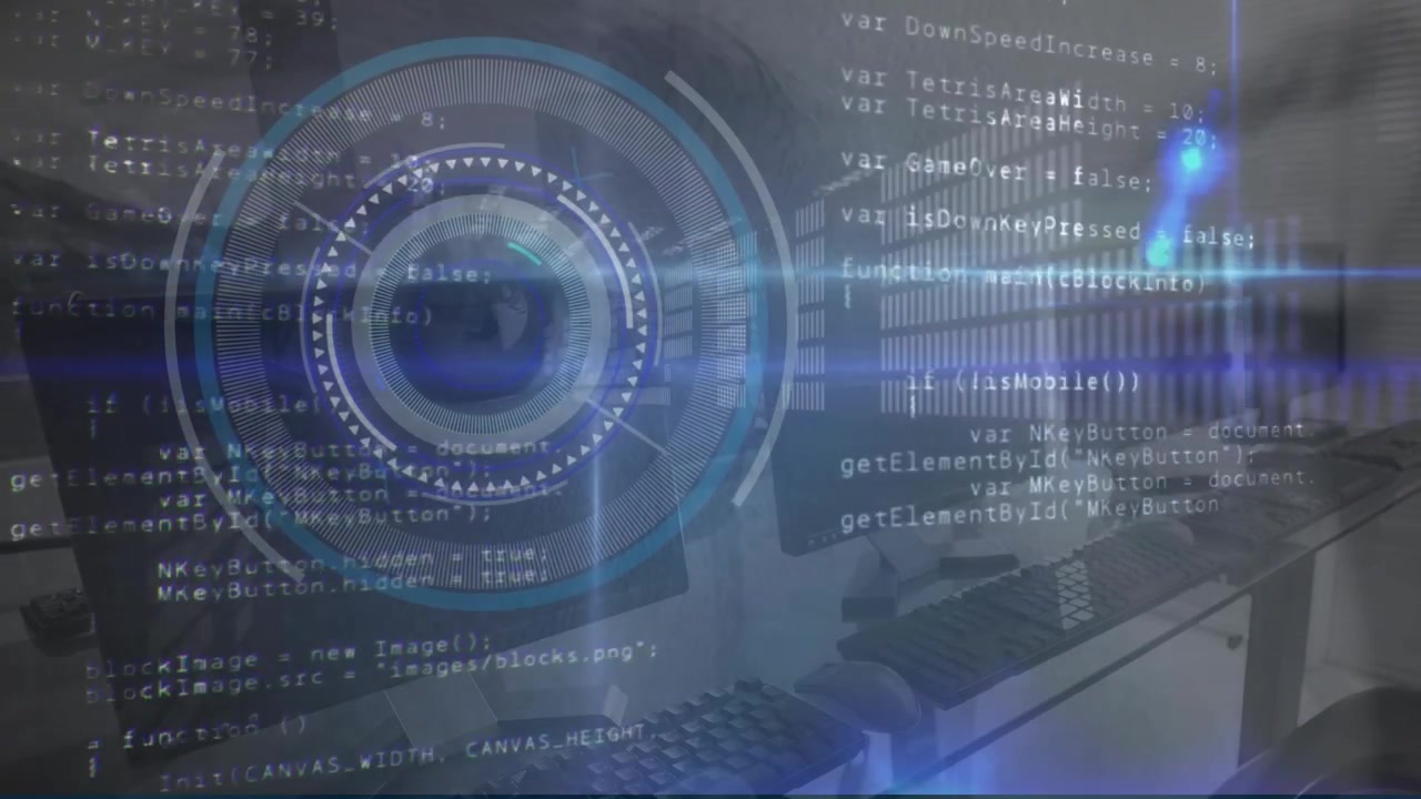 Animación de procesamiento de datos y enfoque sobre ordenadores en una oficina
