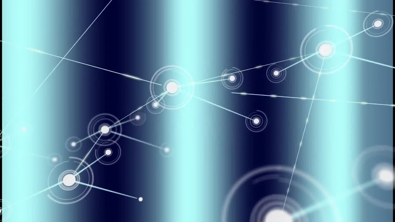 animación de la red de conexiones sobre senderos de luz azul brillante contra un fondo negro.