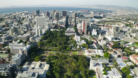 Es-Una-Ciudad-Bastante-Majestuosa