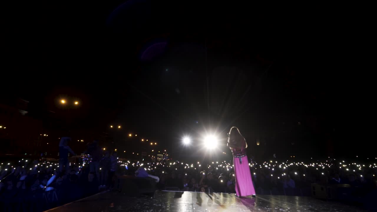 야외 콘서트 공연 밤