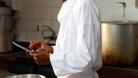 Chef-using-digital-tablet