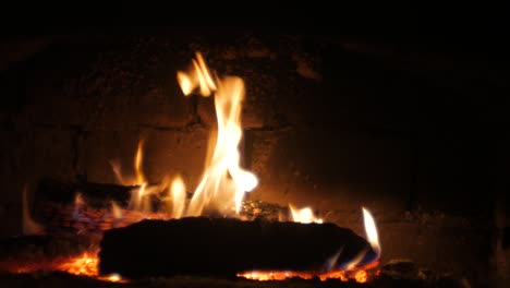 fuego en la chimenea. bucle
