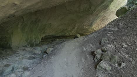 Drohnenaufnahmen-Im-„Valle-Scappuccia“,-Einem-Wunderschönen-Ort-In-Italien-Zum-Wandern