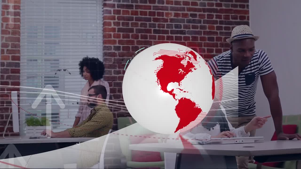 animación del globo y subir flechas procesamiento de datos sobre diversos colegas en el trabajo