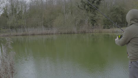 Shot-of-carp-fishing-pond-in-Norfolk,-UK