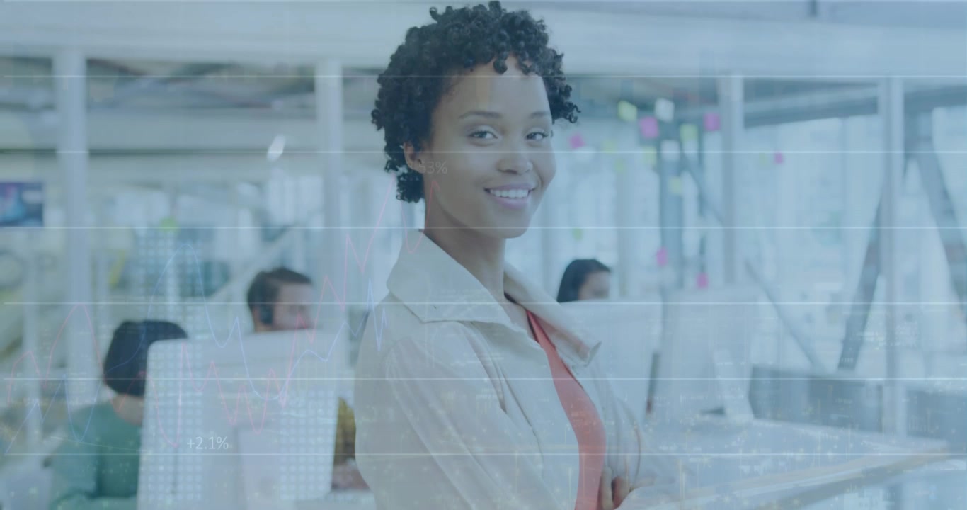 Animazione dell'elaborazione di dati finanziari su una donna d'affari in ufficio