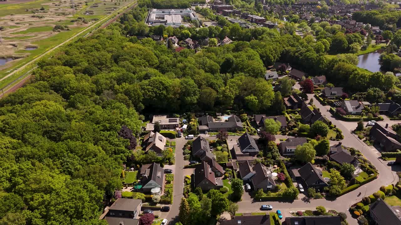 Vista aerea di un sobborgo olandese