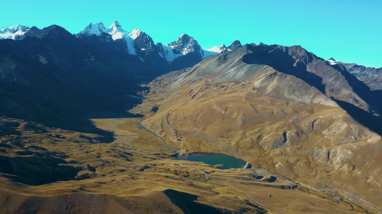 impresionante vista aérea de la cordillera de los andes en américa del sur