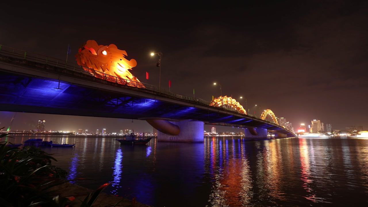 Night lapse of Dragon bridge in Da Nang, Vietnam