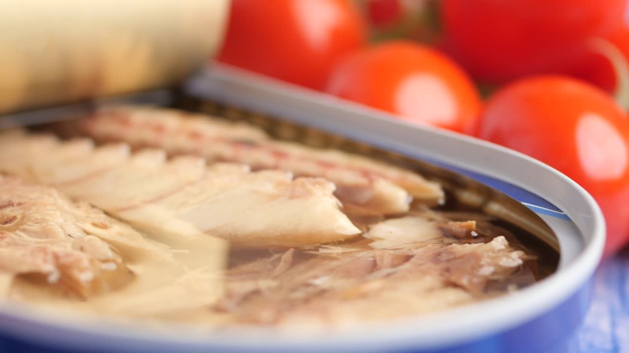 Canned Mackerel and Tomatoes