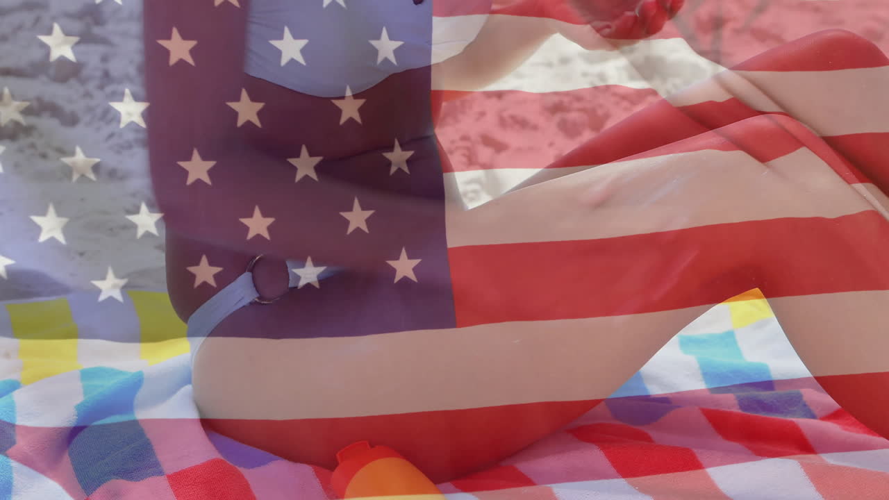 animación de la bandera de los ee.uu. sobre mujer caucásica en la playa en verano