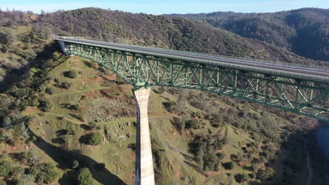 Vista-Aérea-Del-Puente-Foresthill--