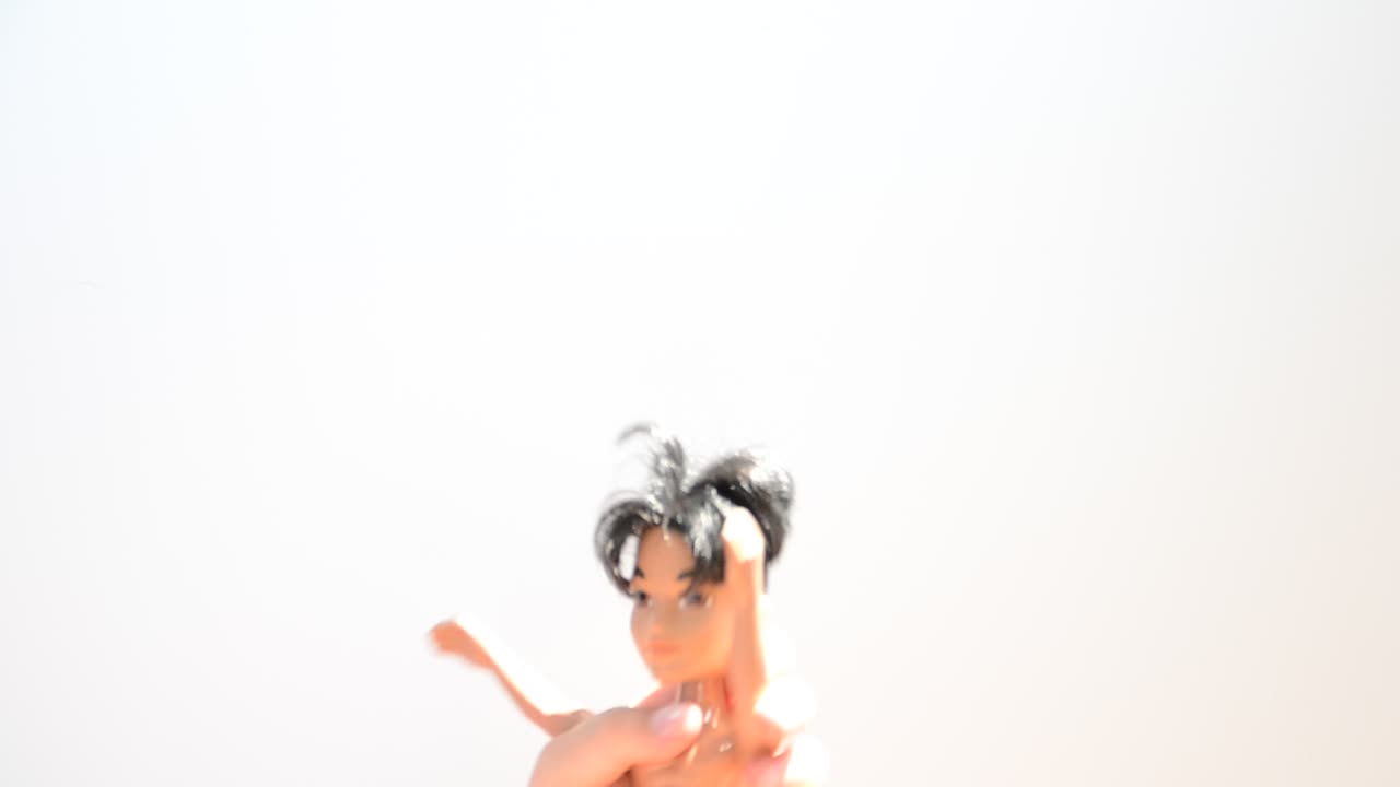 Doll dance