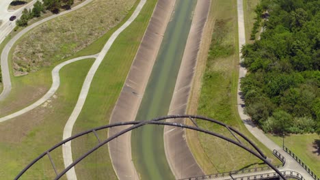 Aerial-of-the-Buffalo-Bayou-in-Houston,-Texas