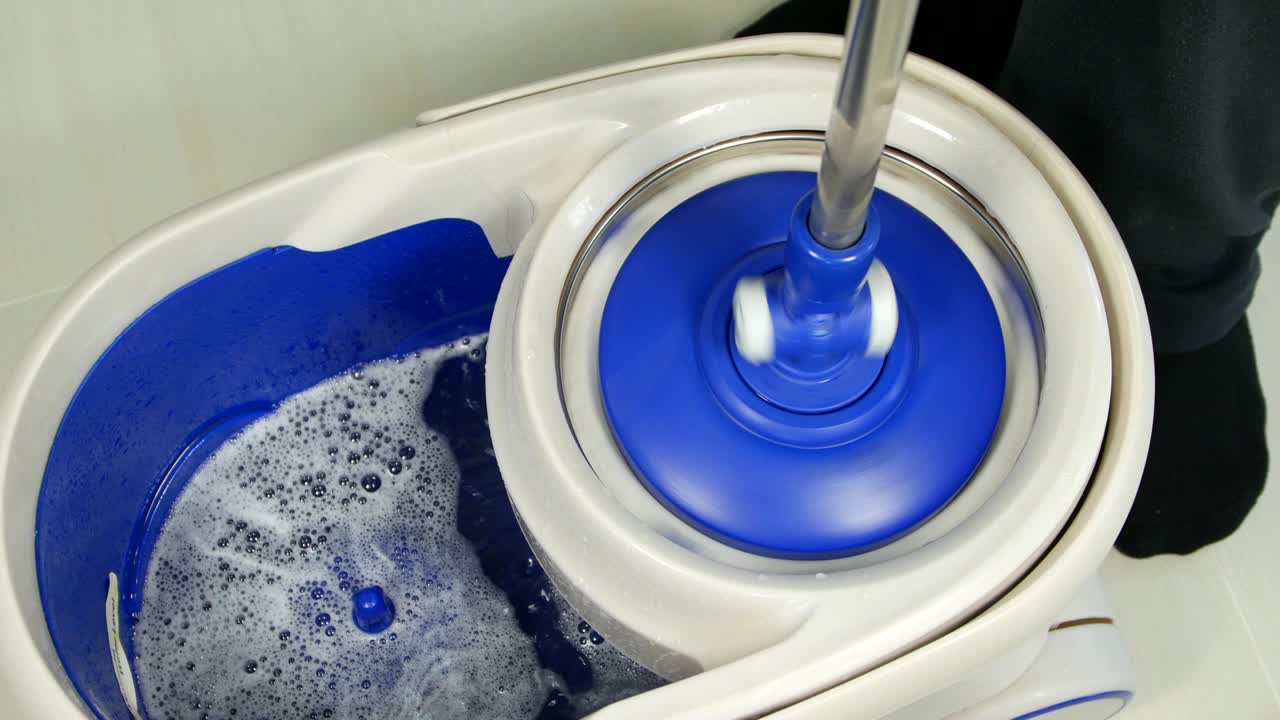 4k de limpieza doméstica del suelo, trapeador de cubo