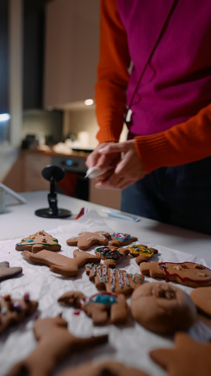 Decorating Gingerbread Cookies
