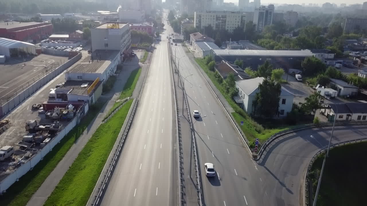 자동차 와 함께 도시 거리의 공중 전망