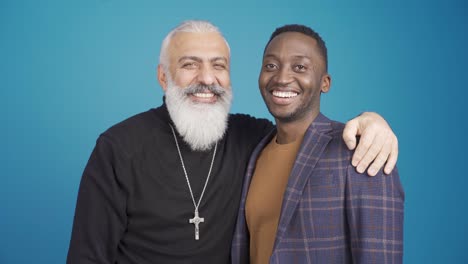 la amistad y la fraternidad del hombre cristiano y el hombre musulmán. la religión islámica y el cristianismo.