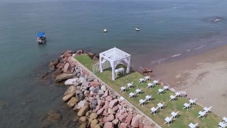 vista de drones en la playa de puerto vallarta