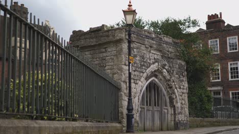 gate to the rochester cathedral gardens