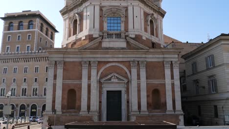 Kirche-Santa-Maria-Di-Loreto,-Rom,-Italien