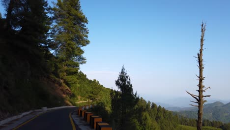 Carreteras-Limpias-En-La-Cima-De-La-Montaña