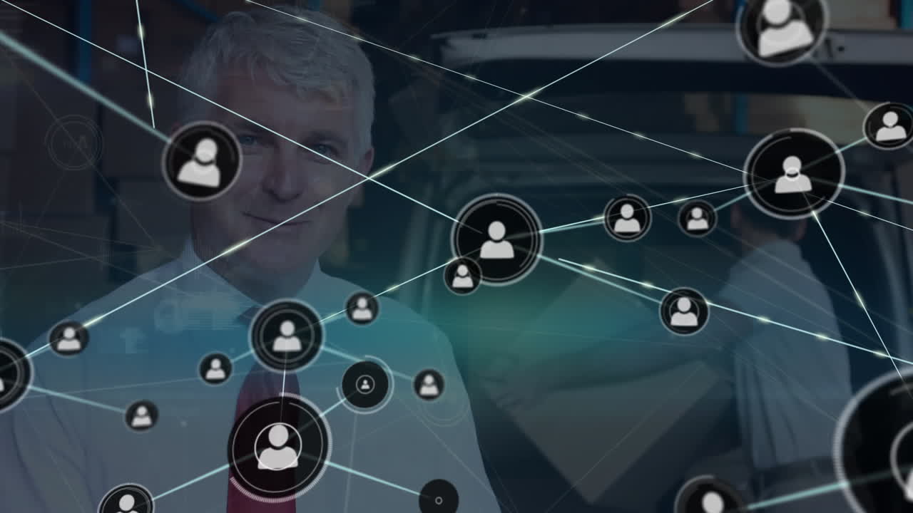 animación de la red de conexiones con iconos sobre diversas personas de negocios que trabajan en el almacén