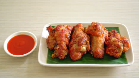 Crispy-Fried-Chicken-Wings-with-Fish-Sauce