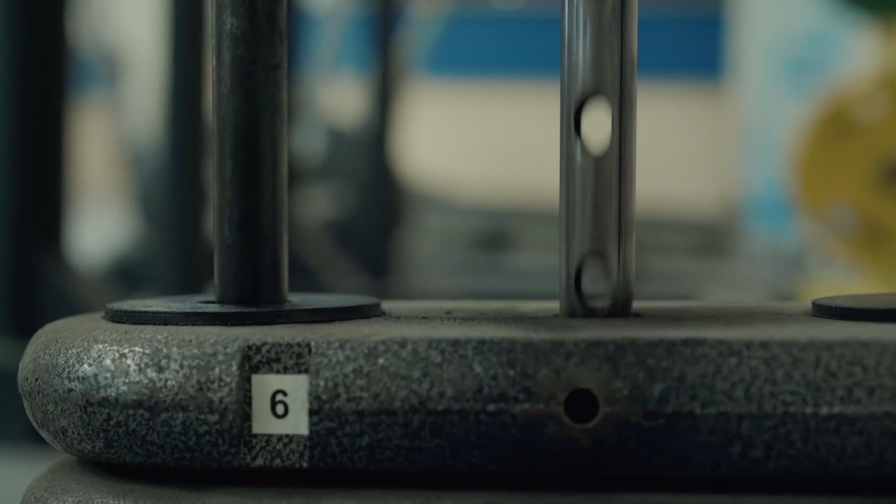 스포츠 시 ⁇ 레이터에서 운동을 수행 할 때 부하의 영향