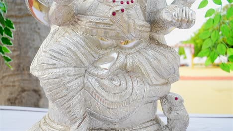 Silbernes-Idol-Des-Gottes-Ganesh-Von-Unten-Nach-Oben