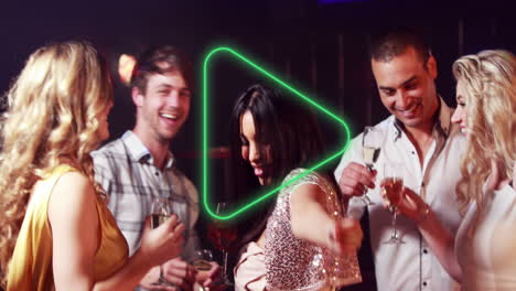 animación de juego sobre felices amigas y amigos diversos bebiendo vino y bailando