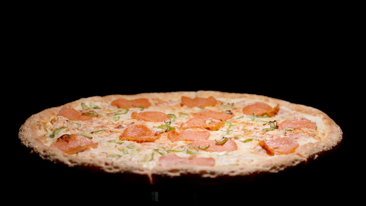 CLOSE UP: Pizza Is Rotating