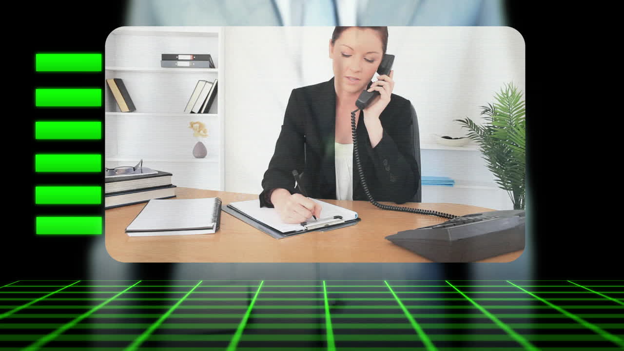 비즈니스 커뮤니케이션 비디오를 활성화하는 사업가의 손