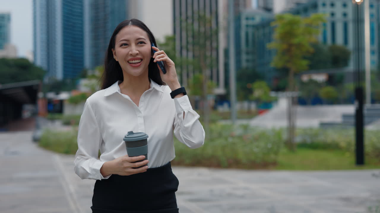 Businesswoman on phone in the city