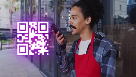 Animación-De-Código-Qr-Sobre-Un-Hombre-De-Negocios-Birracial-Hablando-Por-Teléfono-Inteligente