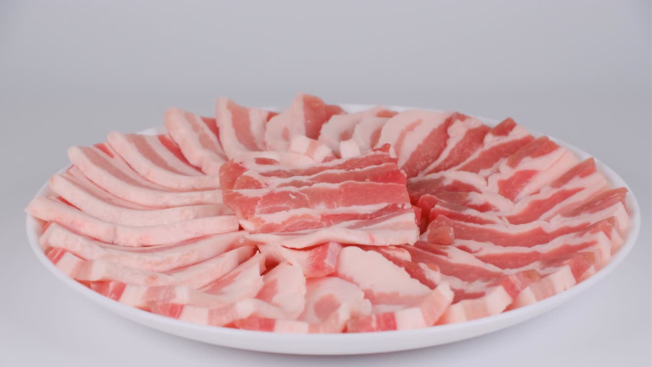 돼지고기 갈비 큰 접시 둥근, 비디오 클립