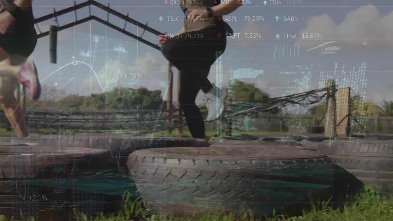 다양한 사람들이 수행하는 금융 데이터 처리의 애니메이션