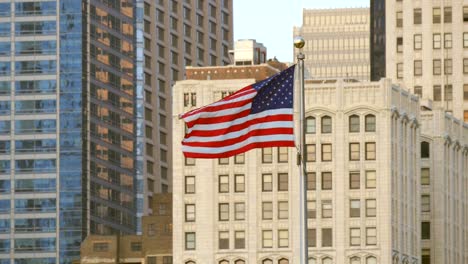 bandera de estados unidos ondeando en chicago 2