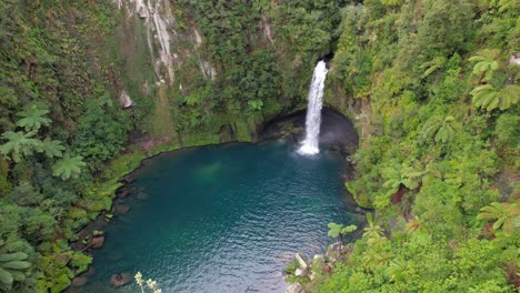 Luftaufnahme-Der-Omanawa-Falls-In-Der-Bay-Of-Plenty-Auf-Der-Nordinsel,-Neuseeland