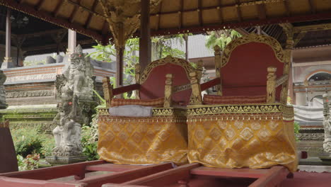 ubud king throne at ubud palace, officially puri saren agung, is a historical building complex in ubud, gianyar regency of bali, indonesia