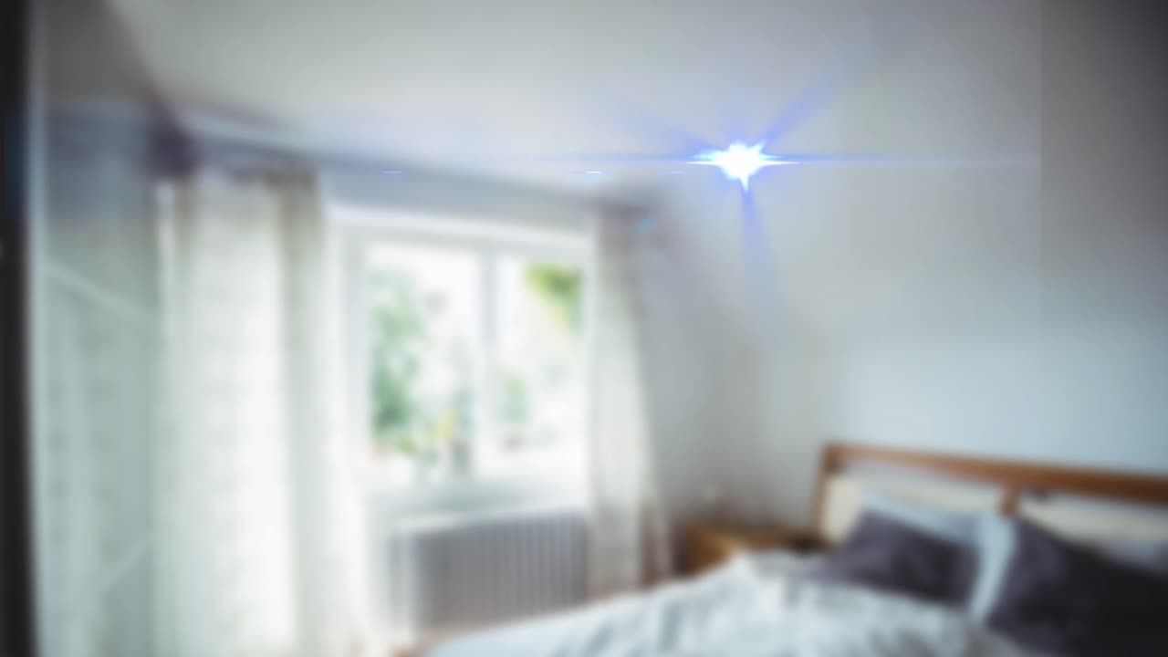 animación de puntos de luz sobre el interior de la casa vacía
