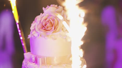 Close-Up-Of-Boda-Cake-At-Reception-3