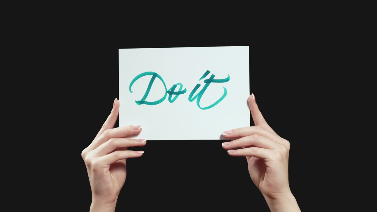 se va el logro de la meta manos eslogan aspiracional