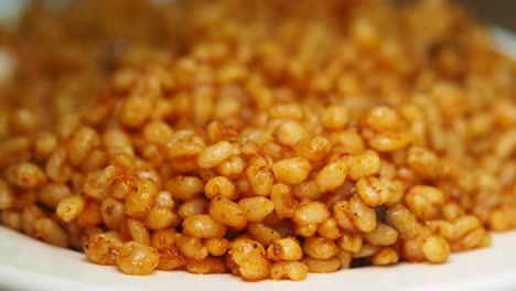 plate of cooked bulgur
