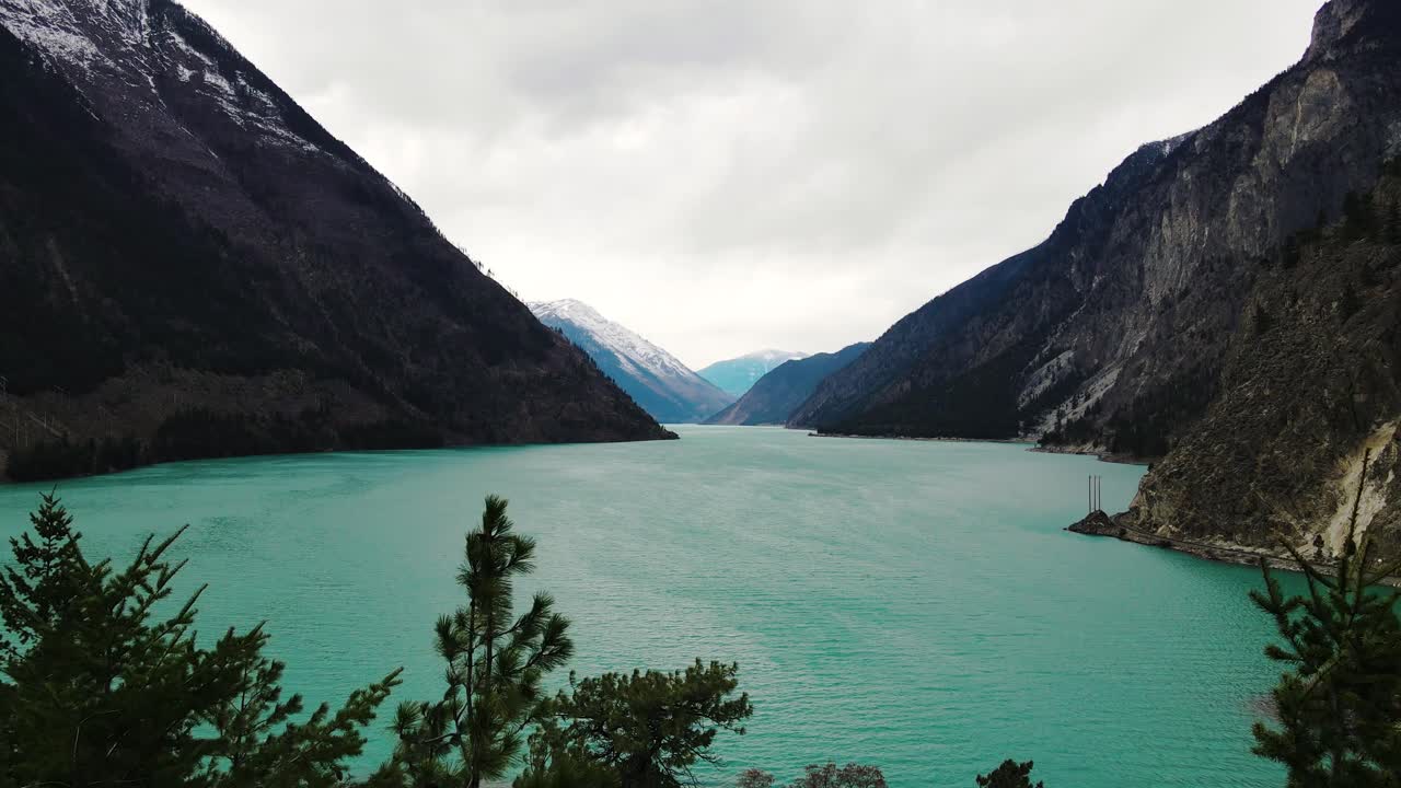 Slow Pushing In Shot Of Seton Lake Near Lillooet In British Columbia ...