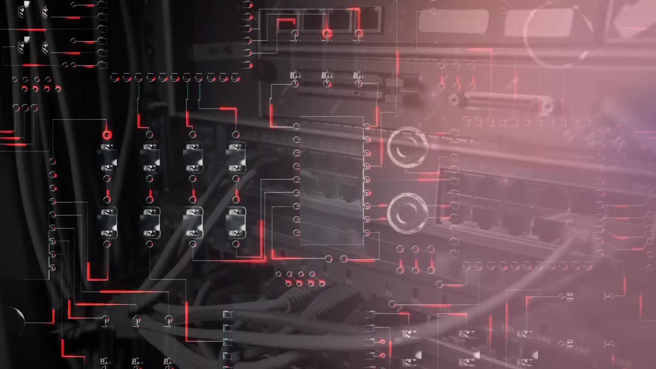 cables de la sala del servidor y placa de circuito rojo brillante