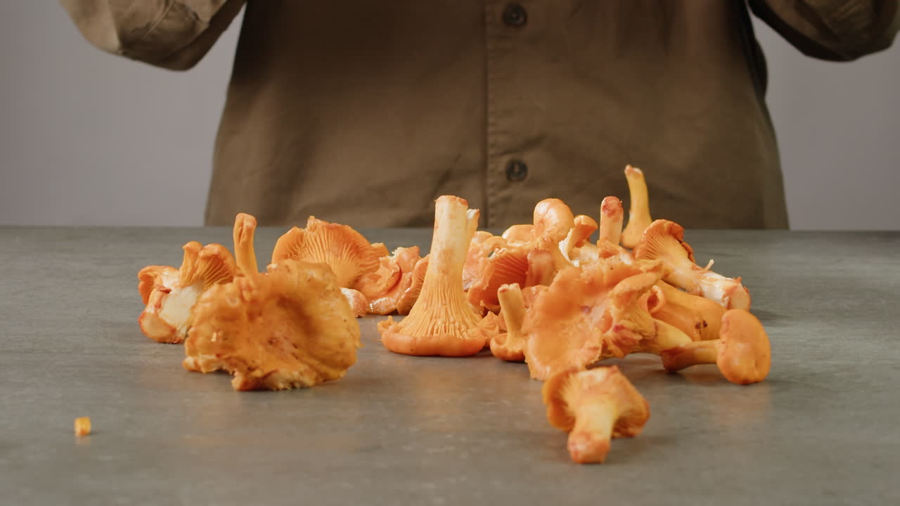 Preparing Chanterelle Mushrooms