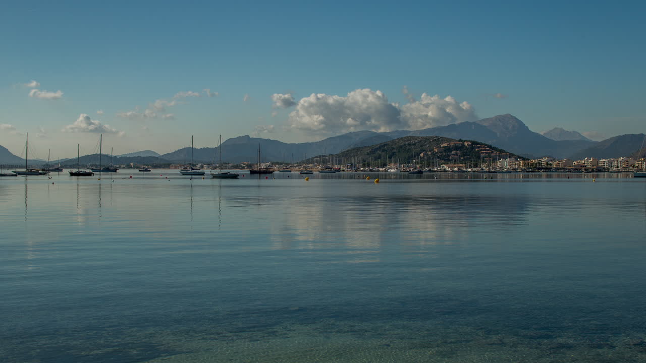 bahía de pollença 4k 00