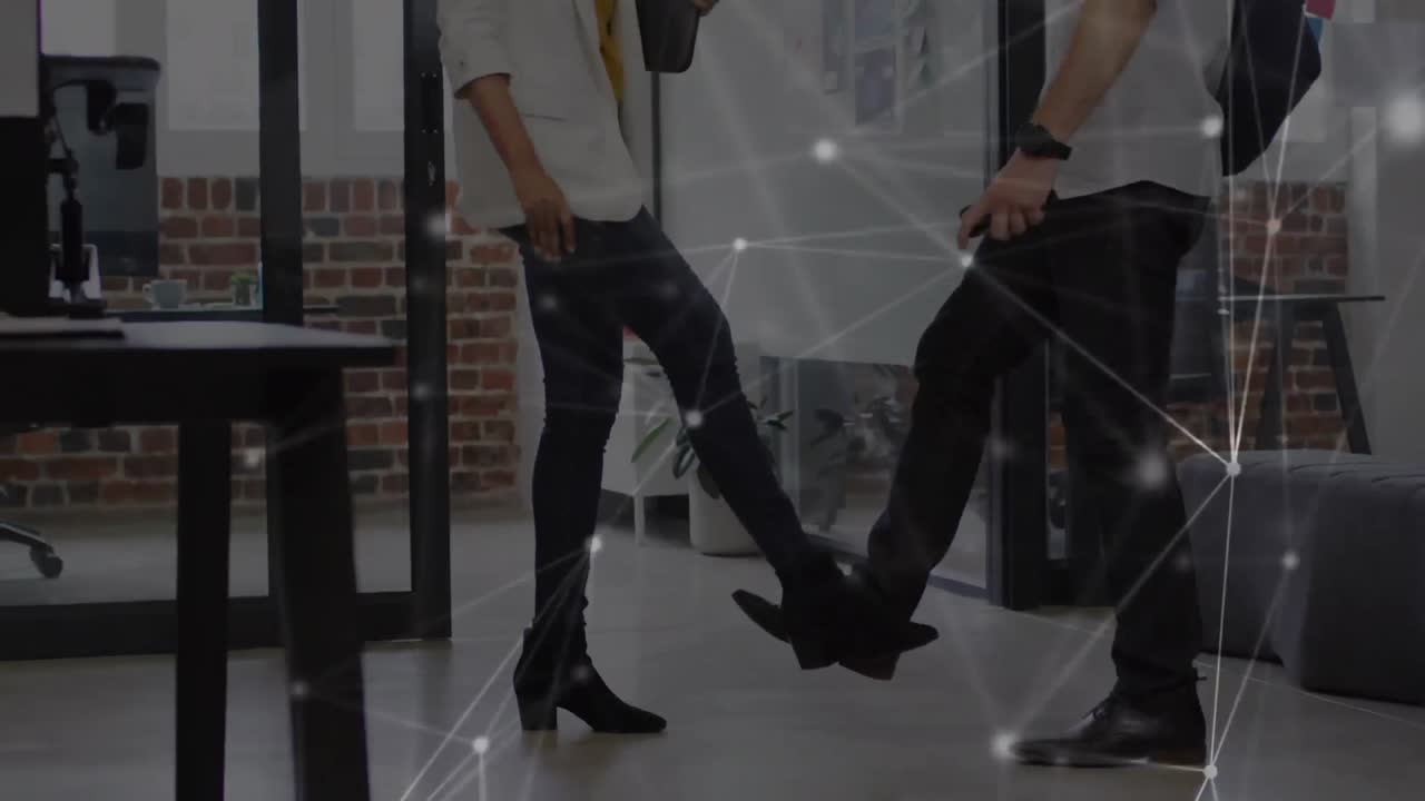 사무실에서 비즈니스 사람들에 대한 연결 네트워크의 활성화